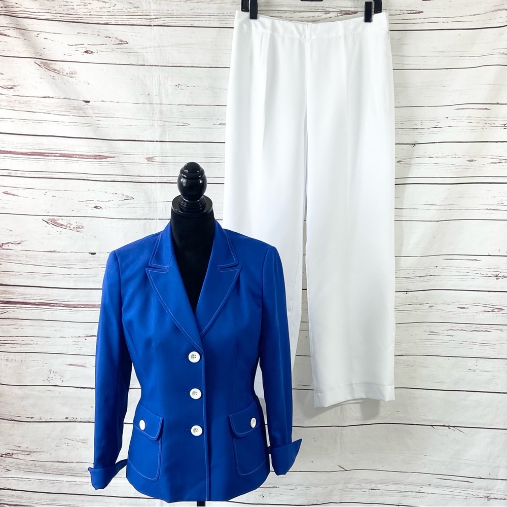 Le Suit 2PC Pants Suit Women’s 8‎ Blue/White Blazer Buttons Long Sleeves